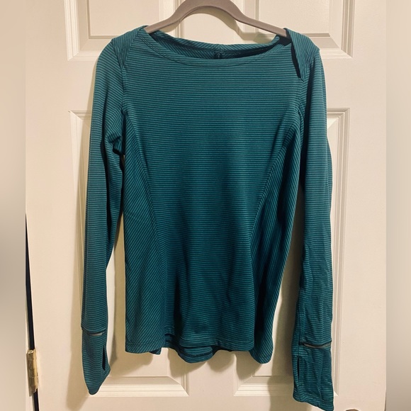 lululemon athletica Tops - Lululemon Kanto Catch me Long sleeve tee size 8